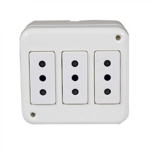 Casquete Toma Corriente Triple 10 A Blanco