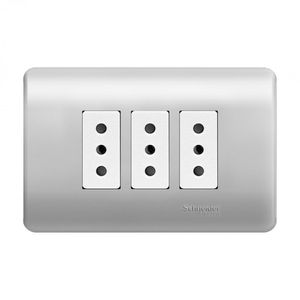 Placa Armada Enchufe Triple 10 A Lien Génesis