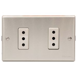 Placa Armada Enchufe Doble 10 A Magic Aluminio