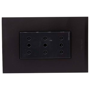 Placa Armada Enchufe Triple 10 A Nóbile Negro