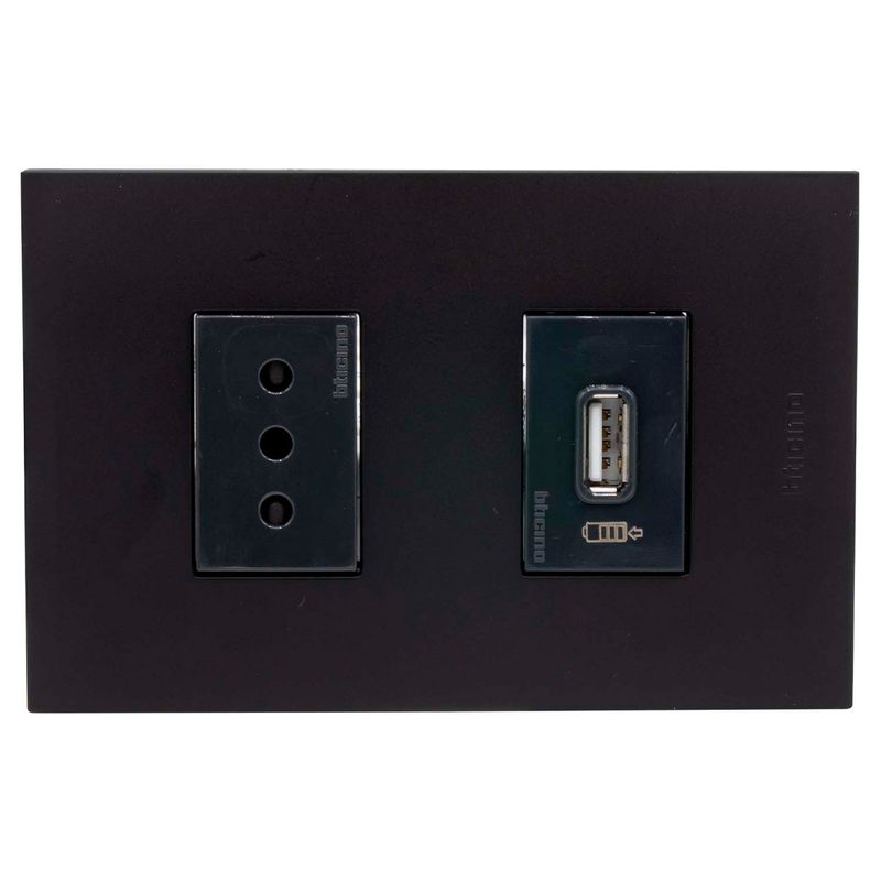 Placa-Armada-Enchufe-Simple-10A-UsbA-Nobile-Negro-246669_1