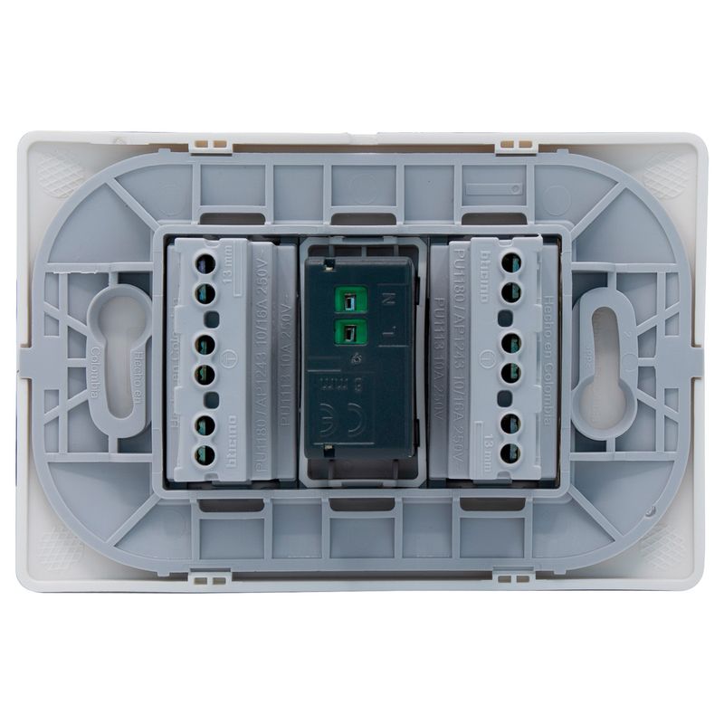 Placa-Armada-Enchufe-Doble-10A-Cargador-UsbA-Blanco-250382_4