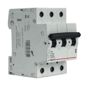 Interruptor Automático Termomagnético 3 Polos 6 kA 25 A