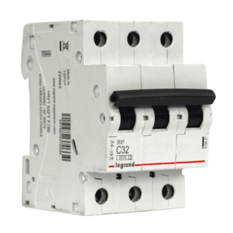 Interruptor-Automatico-Termomagnetico-3-Polos-6-kA-32A-250244_1