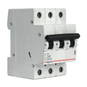 Interruptor Automático Termomagnético 3 Polos 6 kA 40 A